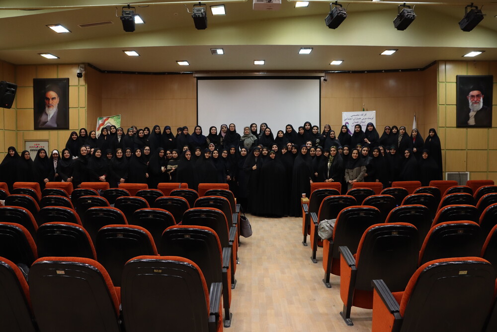 کارگاه آموزشی مربی همیاران اجتماعی استان همدان برگزار شد + تصاویر